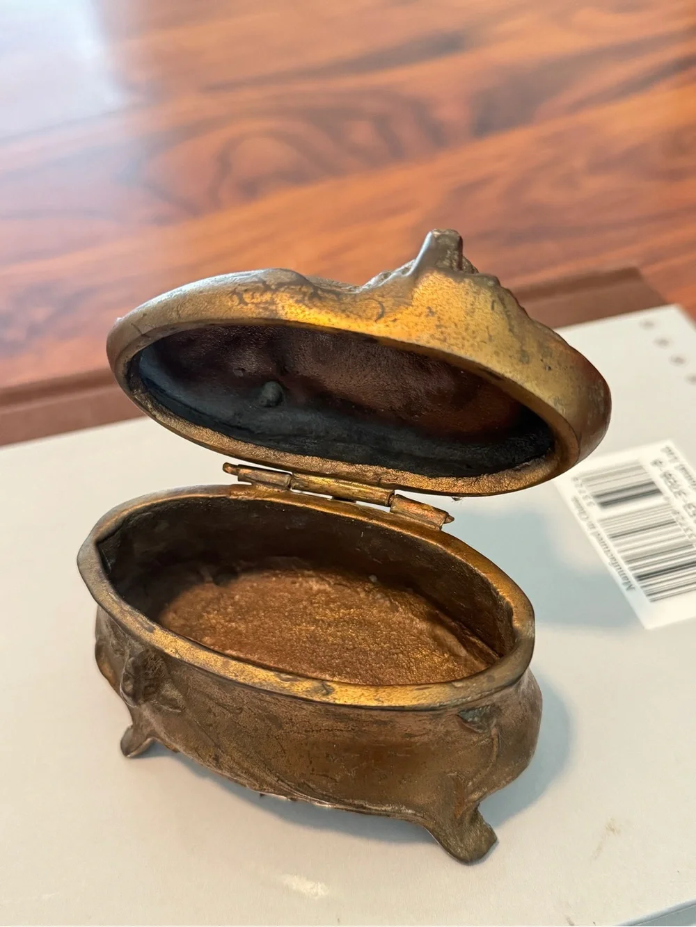 Vintage 1960S Metal Gilded Trinket Box antique jewelry casket